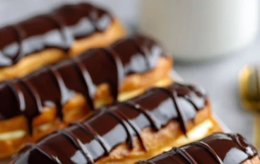 الإكلير الفرنسي: الحلوى الغربية الأنيقة