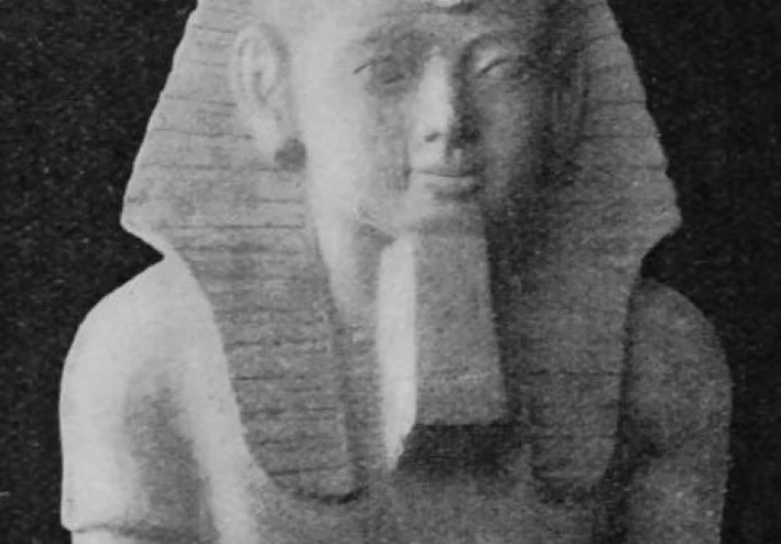 "الفرعون هاكور: حكم طويل وصرامة سياسية ومعمارية في الأسرة التاسعة والعشرين"