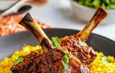 طريقة عمل اللحم الضاني المشوي بتتبيلة لذيذة مع الأرز البسمتي المتبل  وصفة شرقية لا تقاوم.