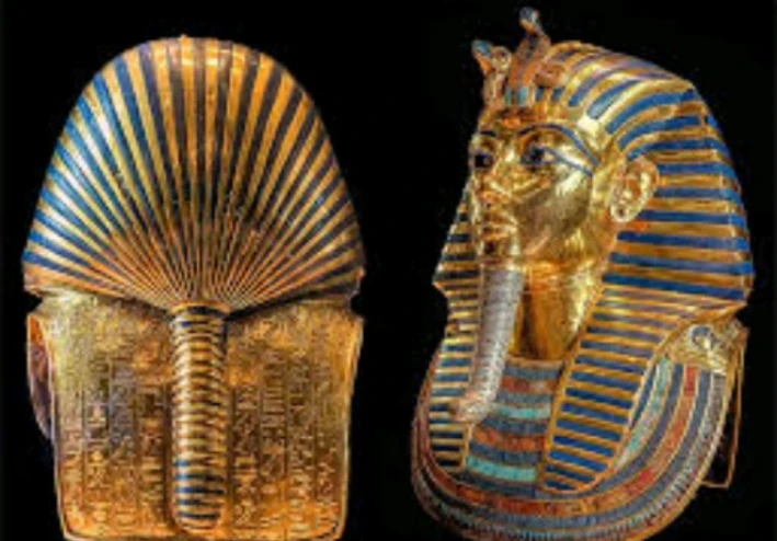 القناع الذهبي للفرعون الشاب: تحفة خالدة من روائع الحضارة المصرية القديمة