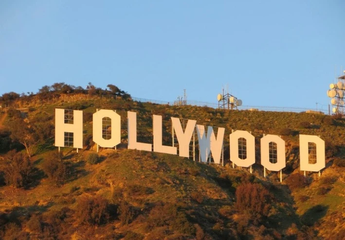 تاريخ إنشاء السينما الأمريكية "هوليوود"