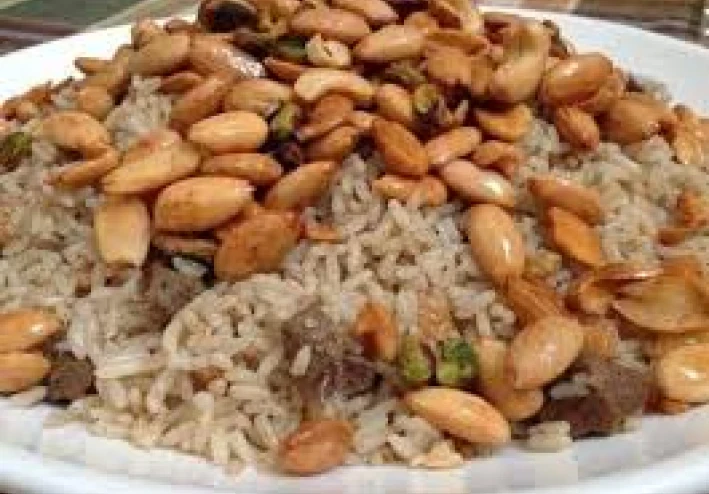 🍚✨ طريقة عمل رز بالخلطة — وصفة شهية ومضمونة النكهة