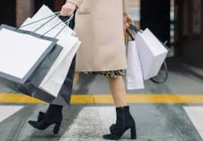 لماذا نصرف بلا وعي؟ أسرار التسوق العاطفي وكيف تتحكم بأموالك