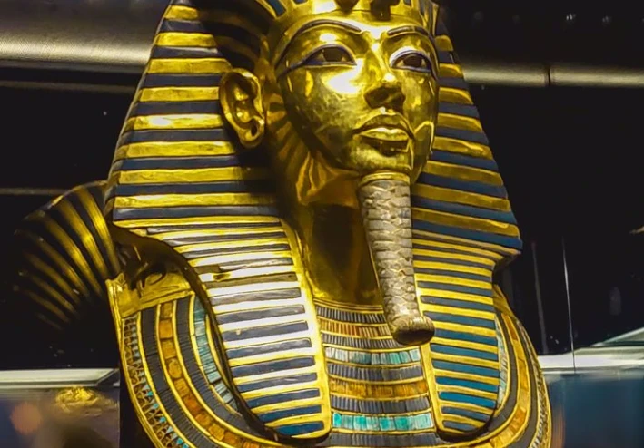 ياسمين وأسرار توت عنخ امون