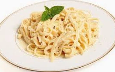 🍝✨ طريقة عمل فوتشيني ألفريدو الكريمية — نكهة فاخرة بلمسة منزلية