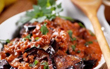 ✴️ طريقة عمل المسقعة المصرية بكل أسرارها: الدليل الكامل لتحضير ألذ مسقعة في البيت