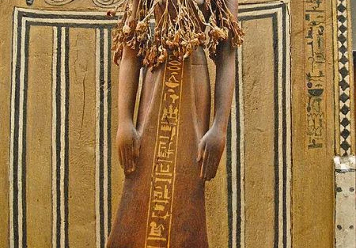 قصة شخصية سنوحي