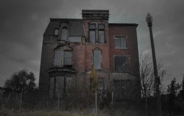  المنزل الذي لا ينام 