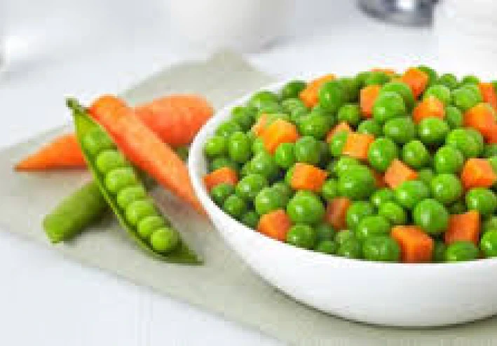 طريقة تخزين البسلة في الفريزر بدون ما تغيّر لونها – خطوات مضمونة 100%*