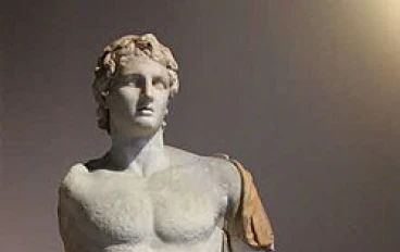 "الإسكندر الأكبر في مصر: من الفاتح المقدوني إلى فرعون النيل"