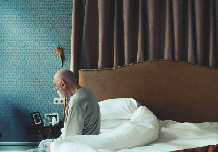 يجب أن أكون قلقا إذا استيقظت في الليل ليتبول؟