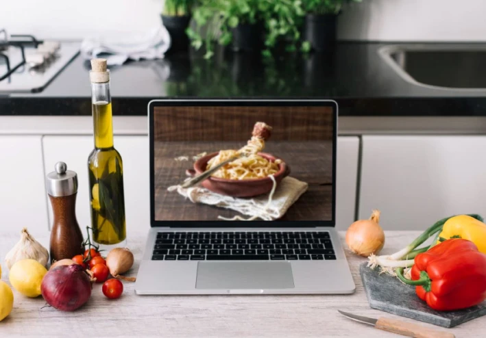 أفضل 10 أساليب تسويق منتج غذائي تبني علامة تجارية قوية