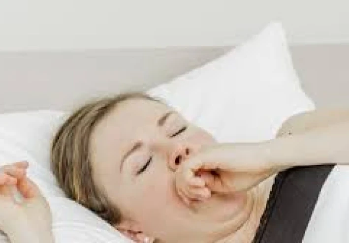 "النوم أقل من 6 ساعات يزيد بشكل جذري من مخاطر القلب والأوعية الدموية"