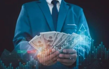 إزاي تعمل فلوس من الفريلانس (الشغل الحر) ..؟ دليلك الشامل للربح أونلاين بمصادر عالمية موثوقة.