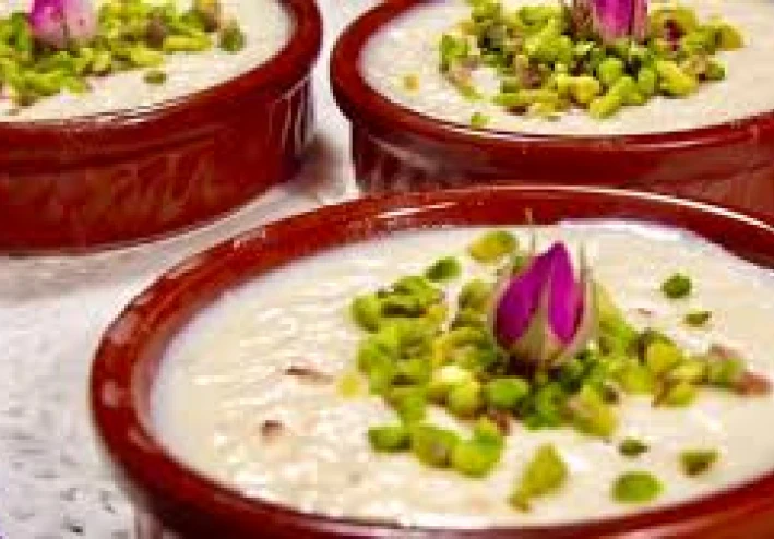 🍚✨ طريقة عمل أرز بحليب بالمستكة وماء الزهر —كريمي و حلويات شرقية أصيلة