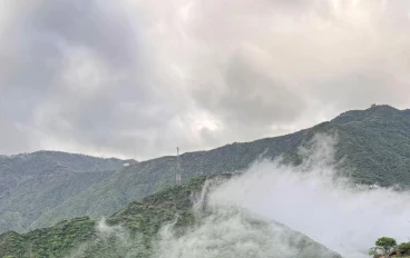 محافظة رجال ألمع في عسير: نافذة إلى جمال الطبيعة وروح التراث