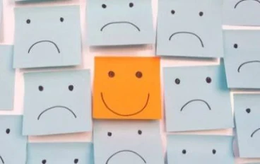 ⚡ 10 طرق فعّالة للتخلص من الطاقة السلبية في البيت وجذب الهدوء والراحة