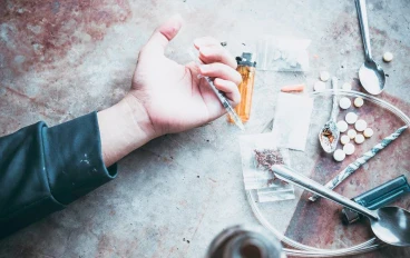 الإدمان ليس ضعفا..بل مرض يحتاج إلى علاج