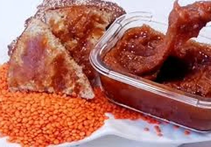 القرفة تفوق العدس في الحديد ، وفقا لخبير التغذية أليكس يانيز