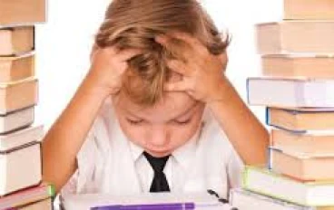  لماذا يكره الأطفال المذاكرة؟ وكيف نحولها من عبء ثقيل إلى متعة يومية؟