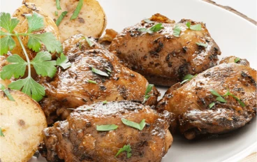 🍗🍋 طريقة عمل أفخاذ الدجاج بالفلفل والليمون — وصفة شهية بطعم منعش