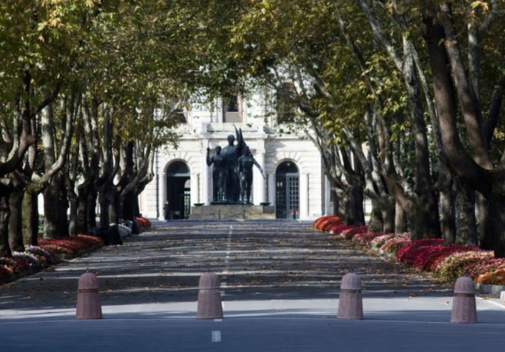 رحلة العمر: دليلك الشامل للفوز بالمنحة التركية 2026–2027