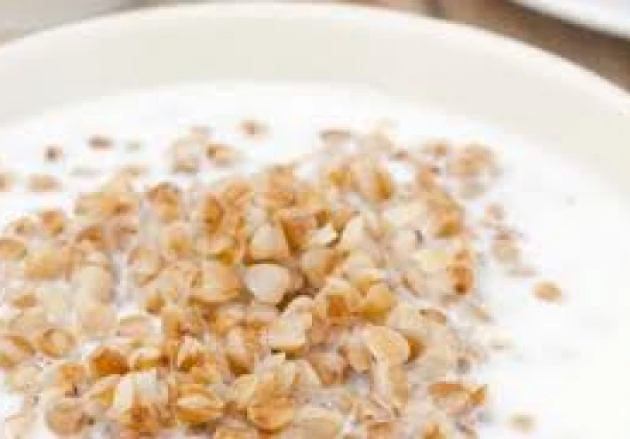 🌾🥛 طريقة عمل البليلة بالحليب والقرفة -  وصفة دافئة بطعم الذكريات وفوائد غذائية عالية