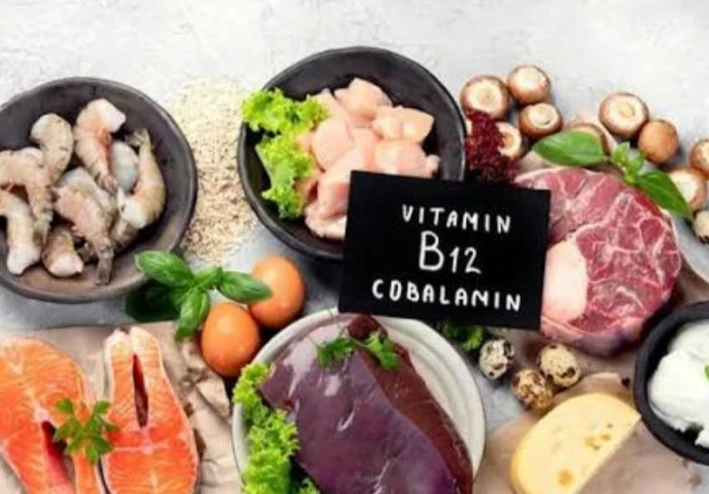 أهميه فيتامين ب 12 ومصادره وأعراض نقصه
