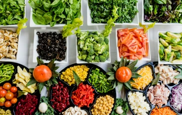 دليلك البسيط للتغذية الصحية: خطوات صغيرة لصحة أكبر