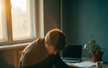 فن اتخاذ القرارات الصائبة تحت الضغط | دليل عملي سريع بأدوات مجرّبة