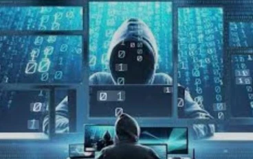 مخاطر وسائل التواصل الاجتماعي والجريمة الإلكترونية في العصر الرقمي