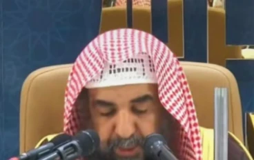 حكم كشف الزوجين كامل جسديهما والنظر إلى بعضهما في الإسلام بين الإباحة والآداب الشرعية