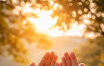 كلمتين بس ممكن يغيروا يومك