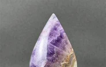 الجمشت… سحر اللون البنفسجي وهدوء الروح