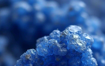 الـيـاقـوت الأزرق… لغة السماء المخبأة في جوف الأرض