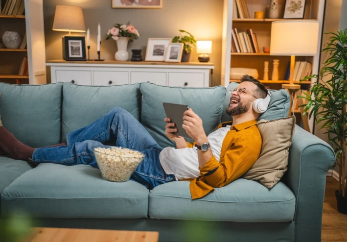 متجر NEY11 – دليلك الكامل لاختيار اشتراك IPTV عالي الجودة