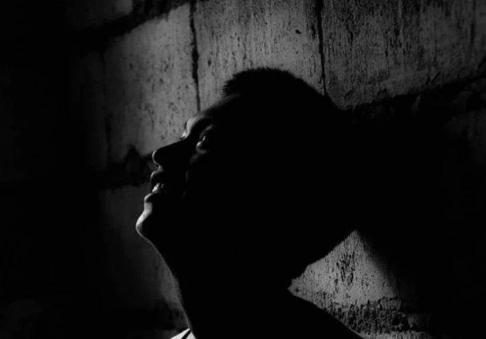 سؤال يدور في نفسك من انت ؟