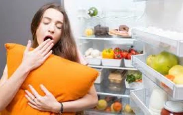 تناول العشاء أثناء مشاهدة مسلسلاتك المفضلة يجعلك سمينا: المزيج المثالي لإرسال نظامك الغذائي إلى زيادة السرعة