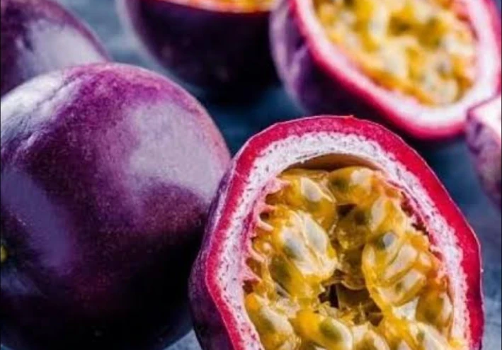 ما هي ثمره االباشون فروت ووفوايدها؟