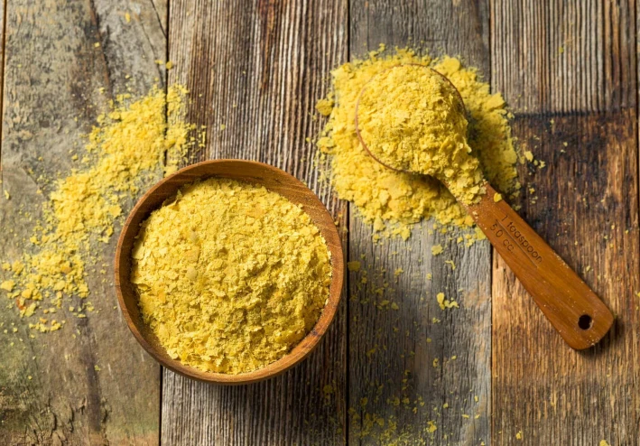 ما هي الخميرة الغذائية ، الطعام المفضل للنباتيين الذي يعتبر جوهرة للصحة ،