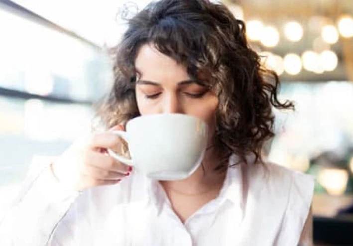 "الاستهلاك المعتدل والمنتظم للقهوة قد يكون له آثار وقائية على القلب على المدى الطويل"