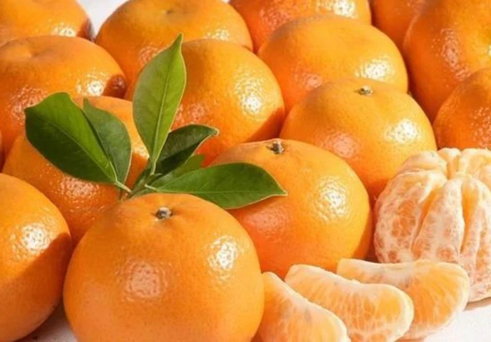 من الخطأ الذي يرتكبه الناس عند تناول اليوسفي:" إنه الجزء الذي يحتوي على أكبر قدر من فيتامين سي"