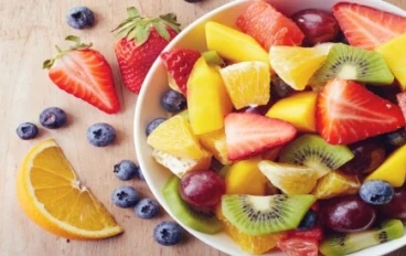 لا الموز ولا التفاح: الفاكهة التي تقوي الذاكرة وتقلل من التدهور المعرفي  