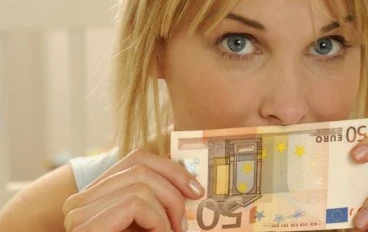  "كل ما يستحق له عقوبة ، تنازل وتضحية ، ولكن من هناك تستخرج القيمة إلى الحياة"