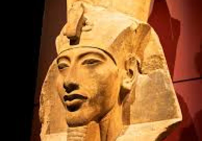 حياة المصريين القدماء في عهد أمنحتب الرابع (إخناتون)