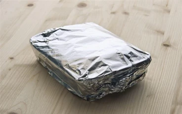   استخدام رقائق الألومنيوم لتخزين الطعام: "يمكن أن تتراكم في عظامك وكليتيك ودماغك"