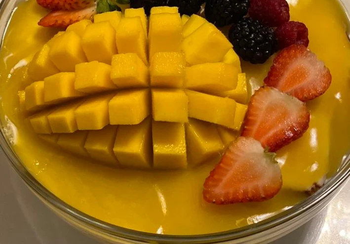 طريقة عمل ترايفل مانجو