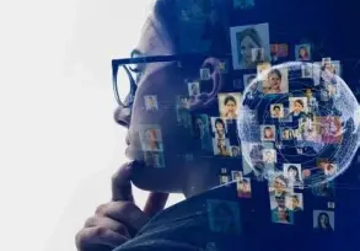 هل السوشيال ميديا بتدمر صحتنا النفسية؟ الحقيقة الكاملة