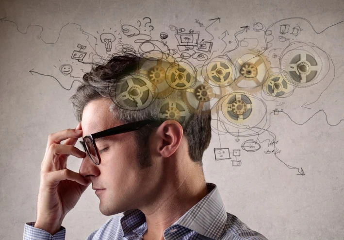 "الأشخاص الأكثر ذكاء لديهم المزيد من المهارات ، والمزيد من الاستراتيجيات للحفاظ على صحتهم"