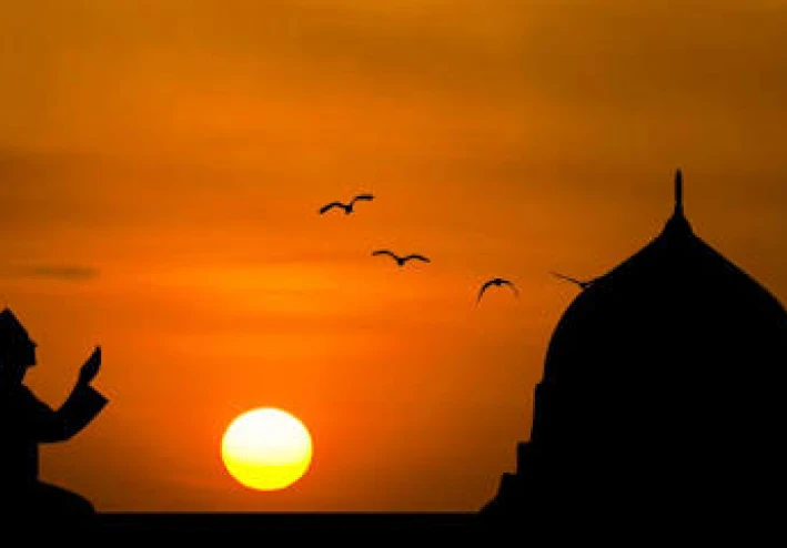 باقة من الأذكار والطلبات النبوية الصباحية لتحصين النفس والأهل والمال من كل سوء وفتح أبواب الخير والسعادة